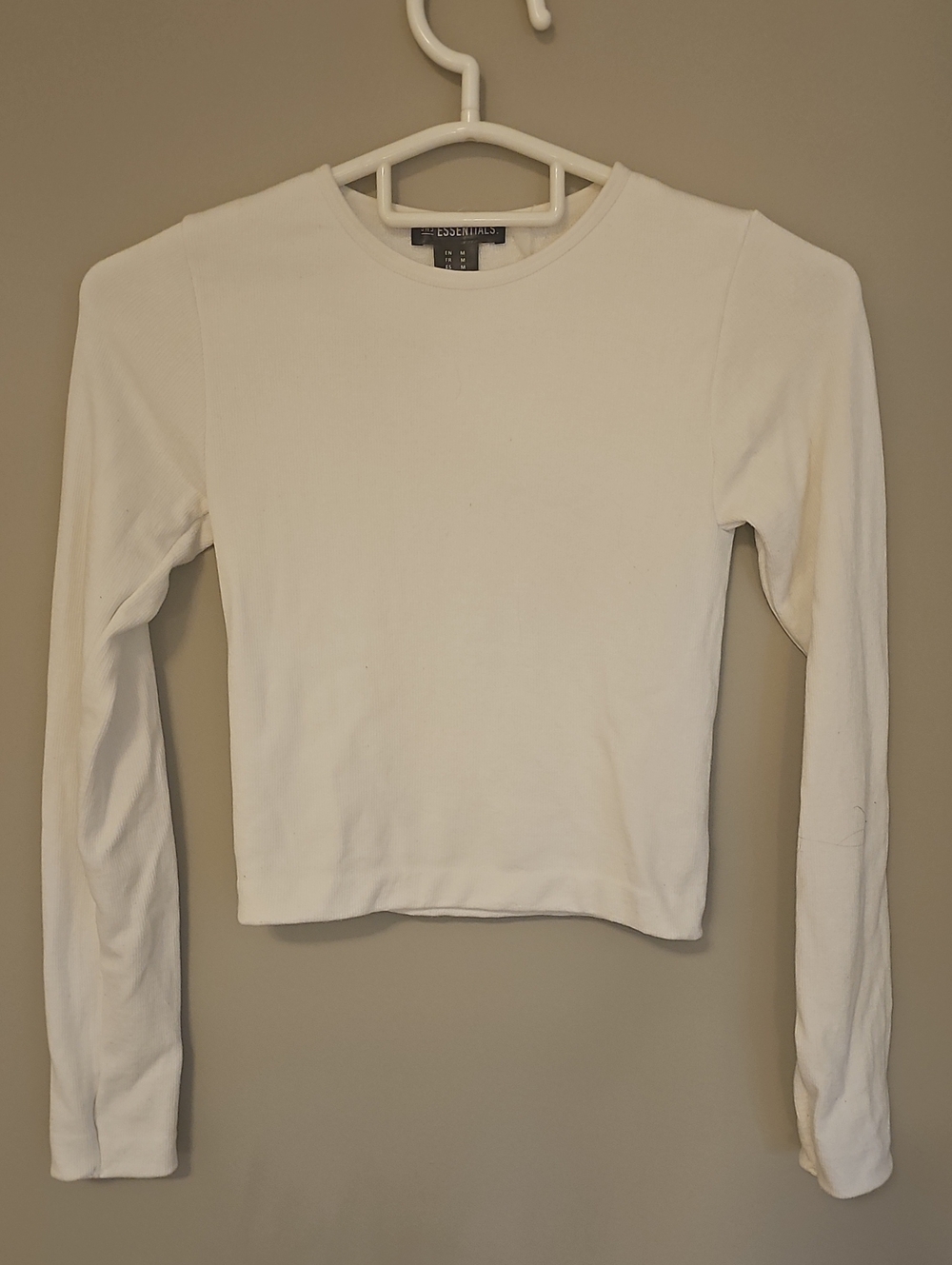 3/$15 💥 Essentials White Long Sleeve Crewneck Top - Slim Fit Girls M Medium